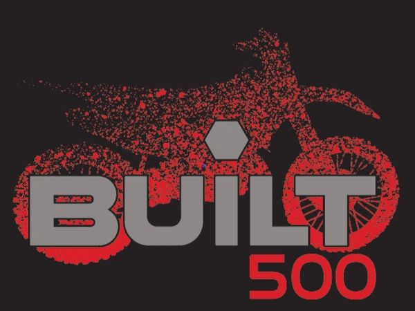 Built500 T Shirt red logo